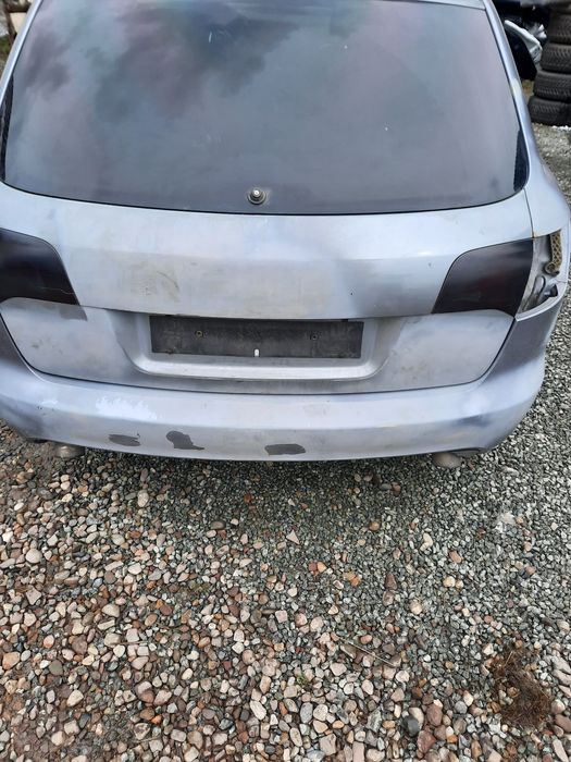 Audi a6 c6 kombi zderzak tył do malowania bez dziur na czujniki