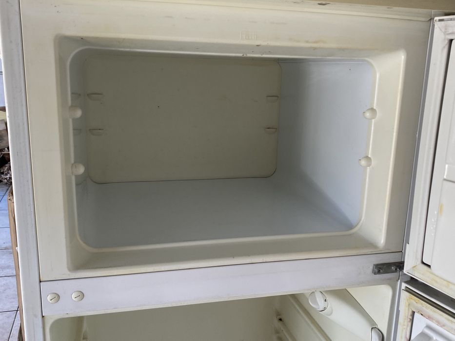 Frigorifico Zanussi 1,60 m a funcionar normalmente