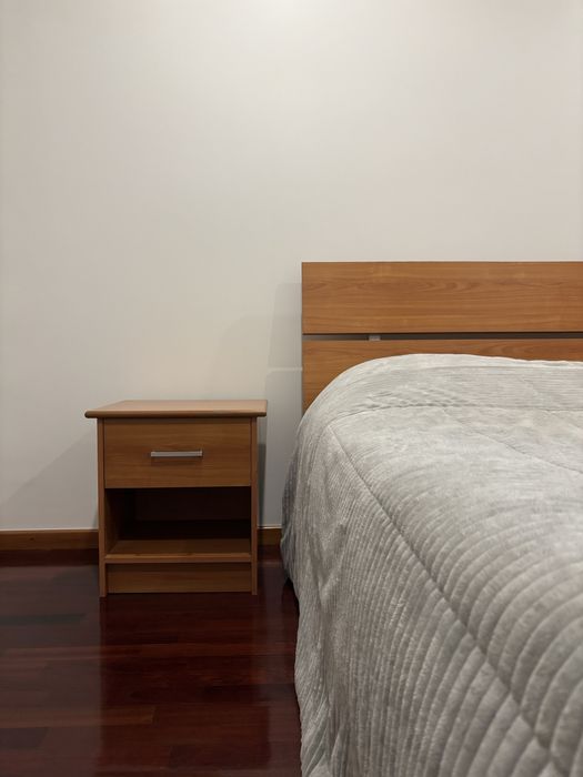 Vendo quarto em bom estado!