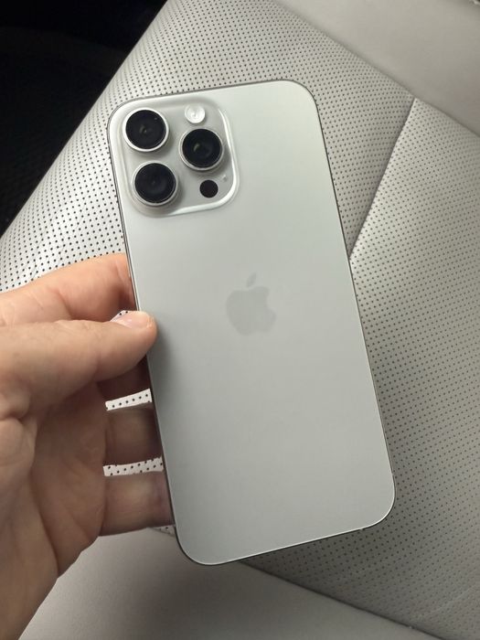 Продаю iPhone 16 Pro Max 256GB eSIM Natural Titanium