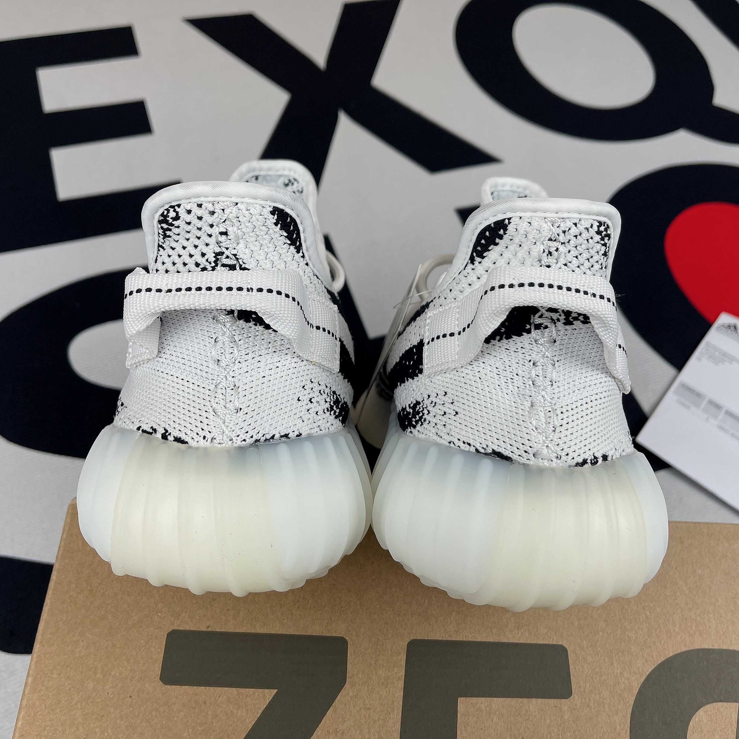 Buty Adidas & Yeezy 350 V2 Zebra (Rozm. 36-48)