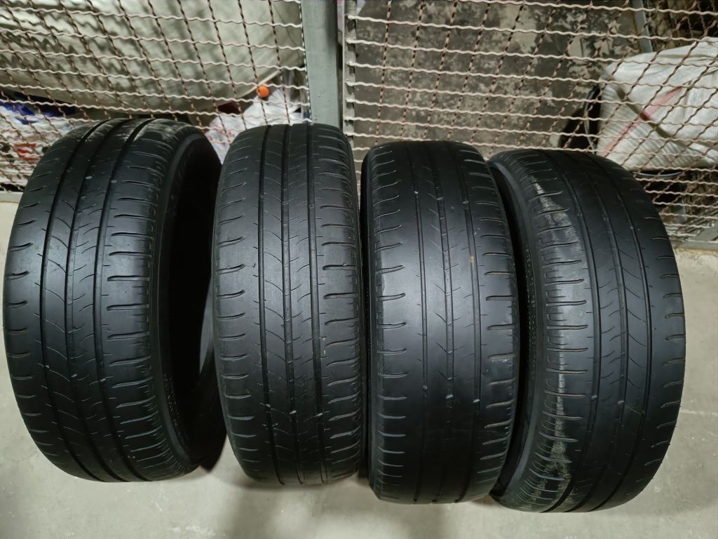 Шина 205/65 R15 Michelin Energy Saver по 1150 за шт.