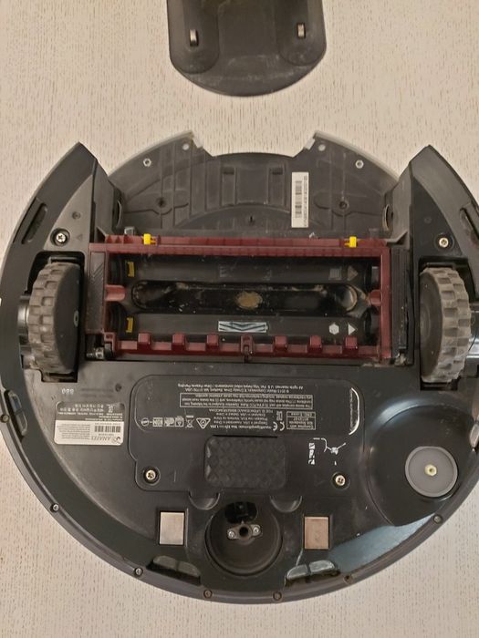 Roomba model 880