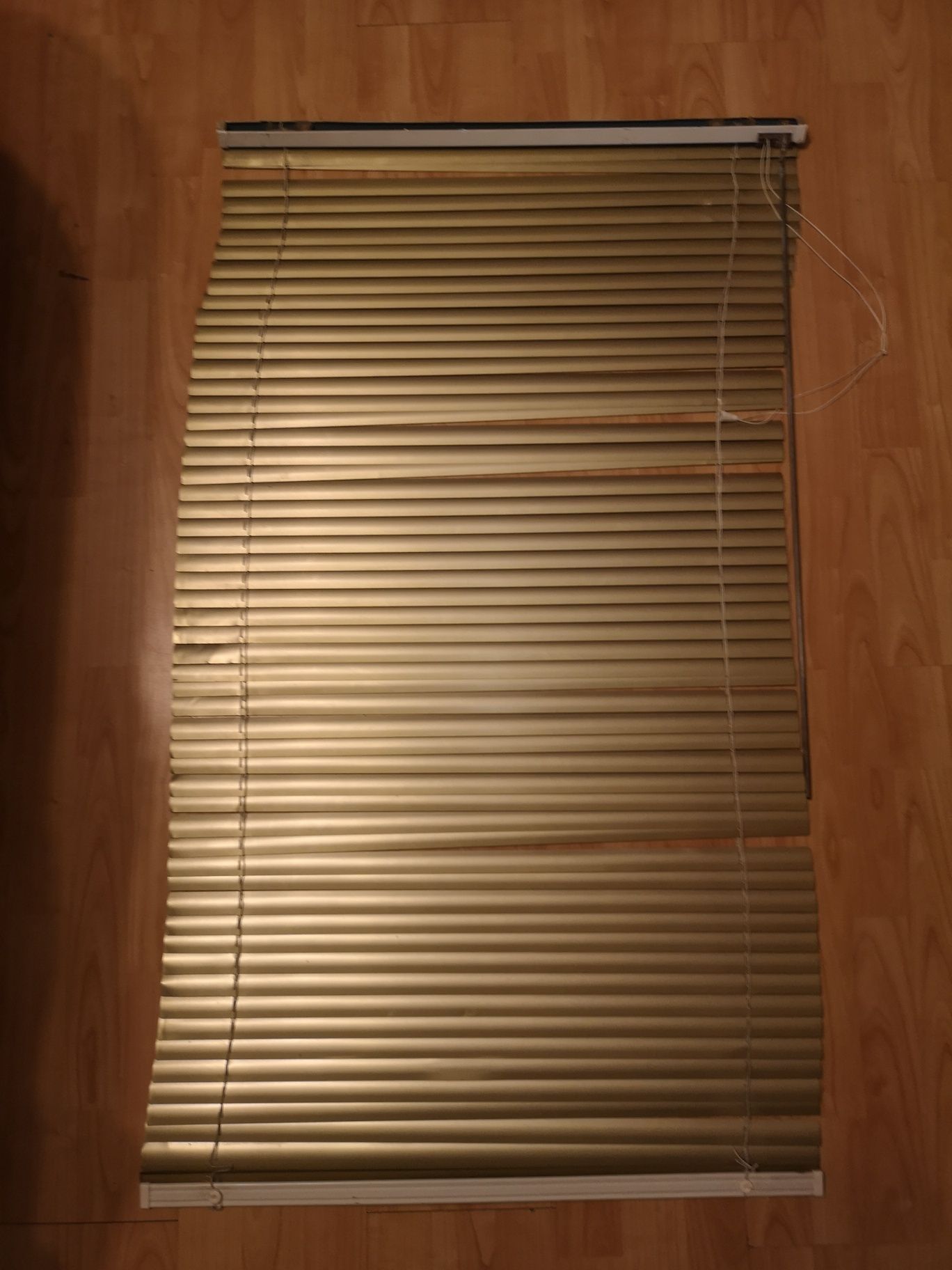 Żaluzje aluminiowe kolor złoty 2 szt.