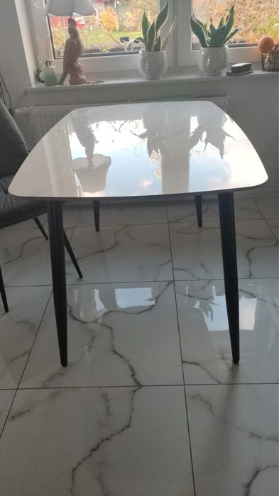 Stół i krzesła agata meble