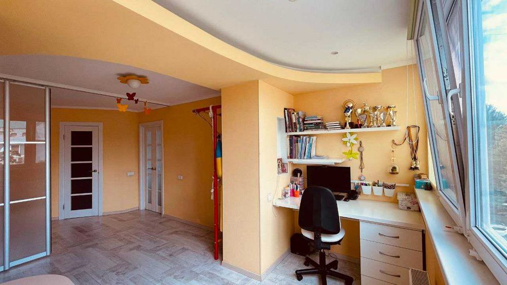 Продам однокімнатну квартиру в буд. 2013 року по вул. Зодчих 50Б