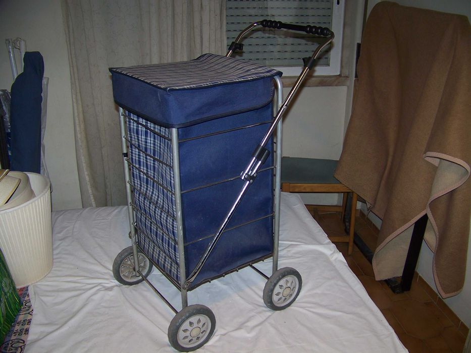 carrinho de compras antigo