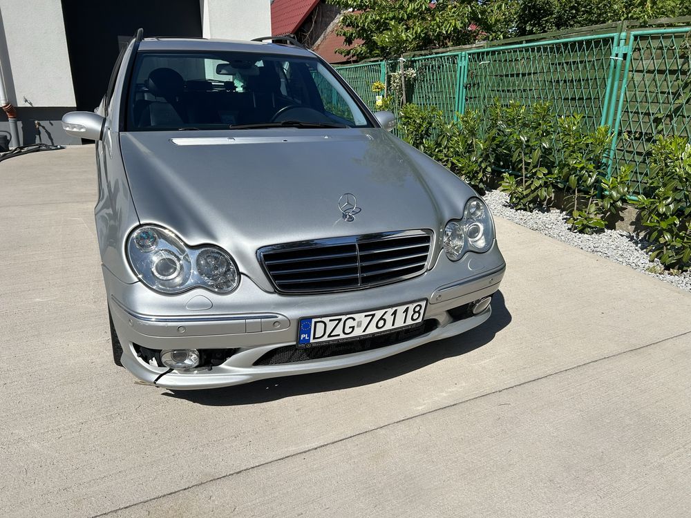 Mercedes C32 Amg W203 c klasa 3,2  kompresor