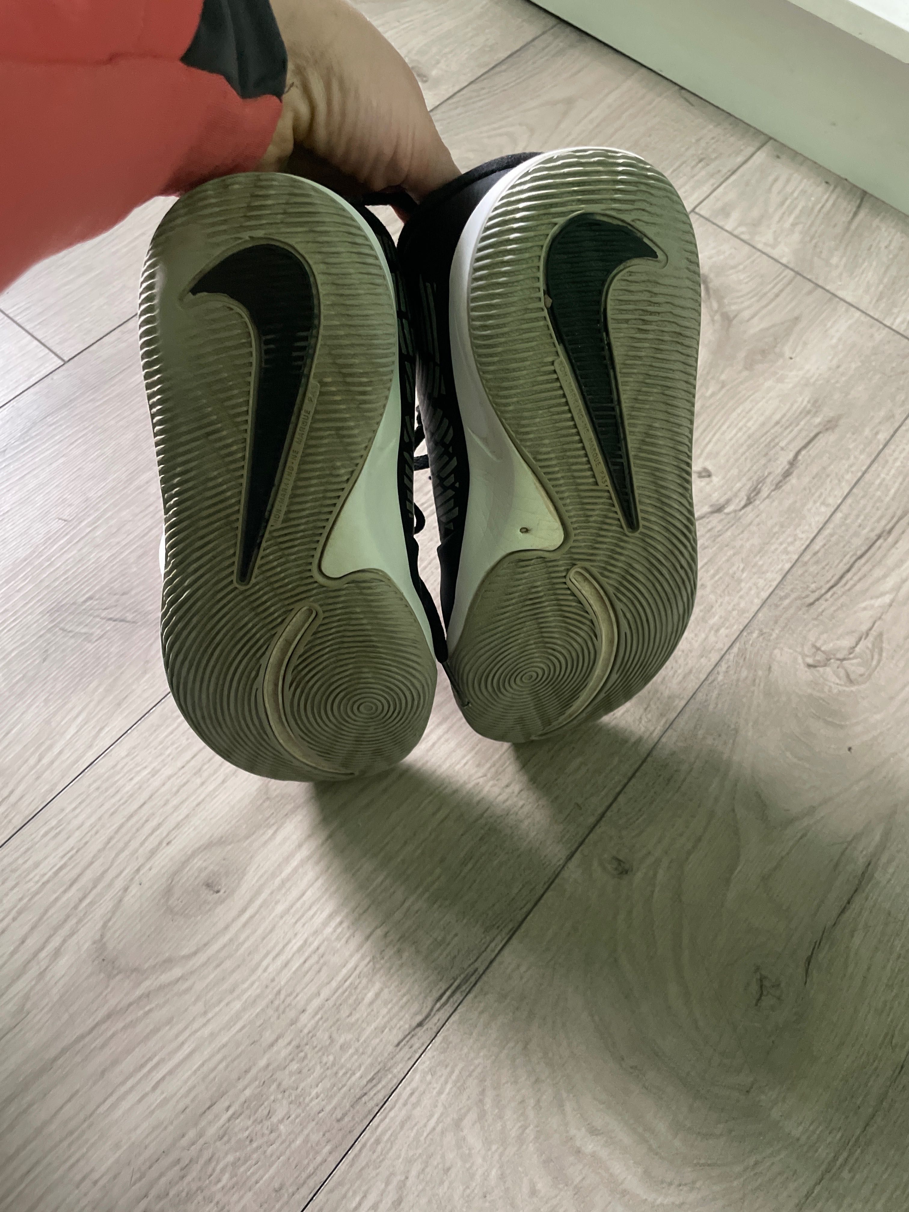 Buty chłopięce męskie Nike A rozmiar 38