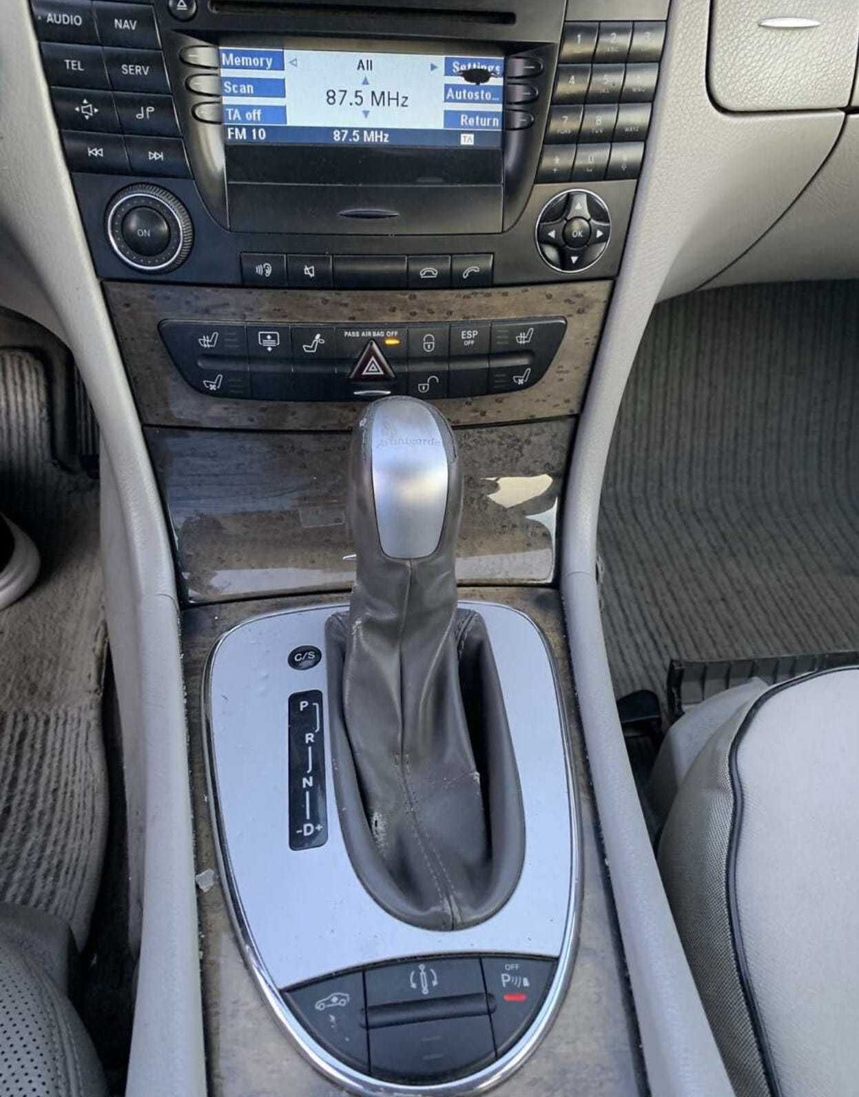 Продаж Mersedes Benz 320