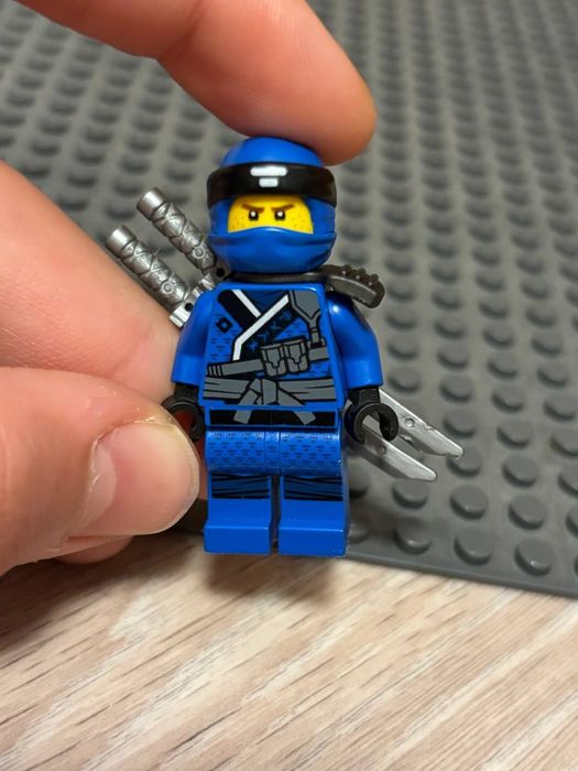 Продам лот фигурок