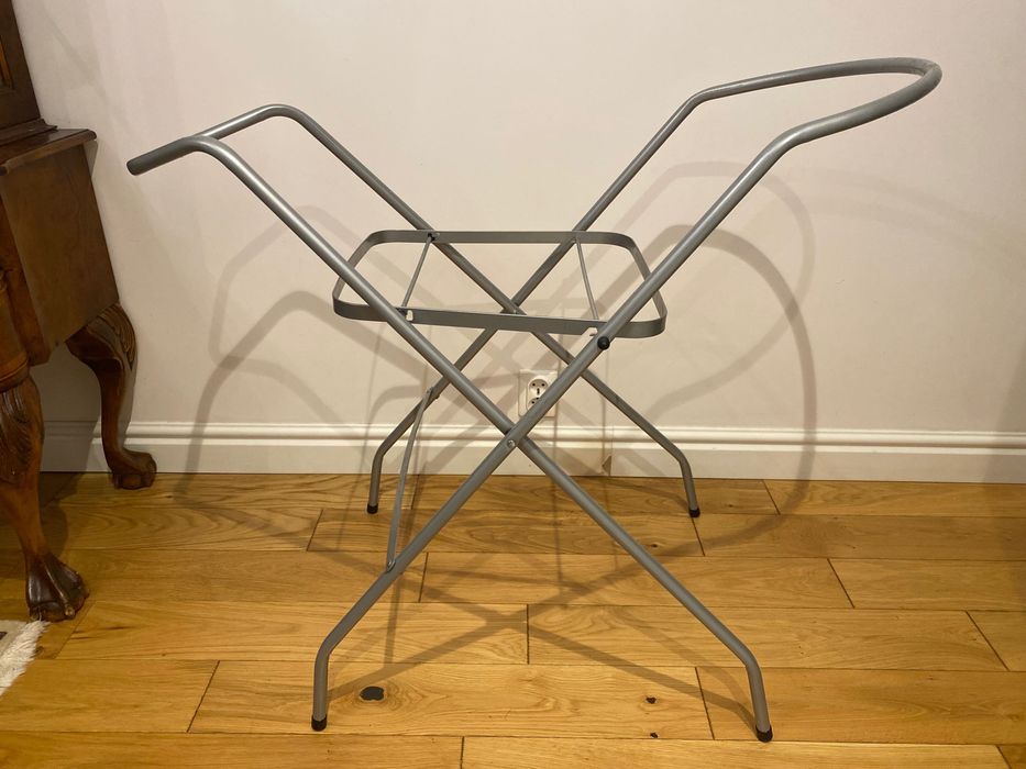 Stojak na wanienkę do kąpieli niemowlaka