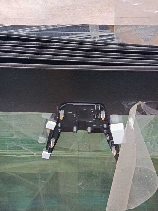 Лобове \ вітрове скло Tesla model 3 Highland XYG
