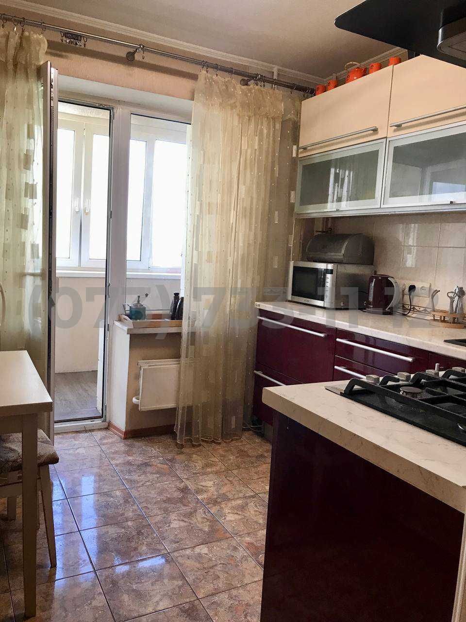 Продаж (від власника), 3к квартира, вул. Милославська 17А, 69 м²