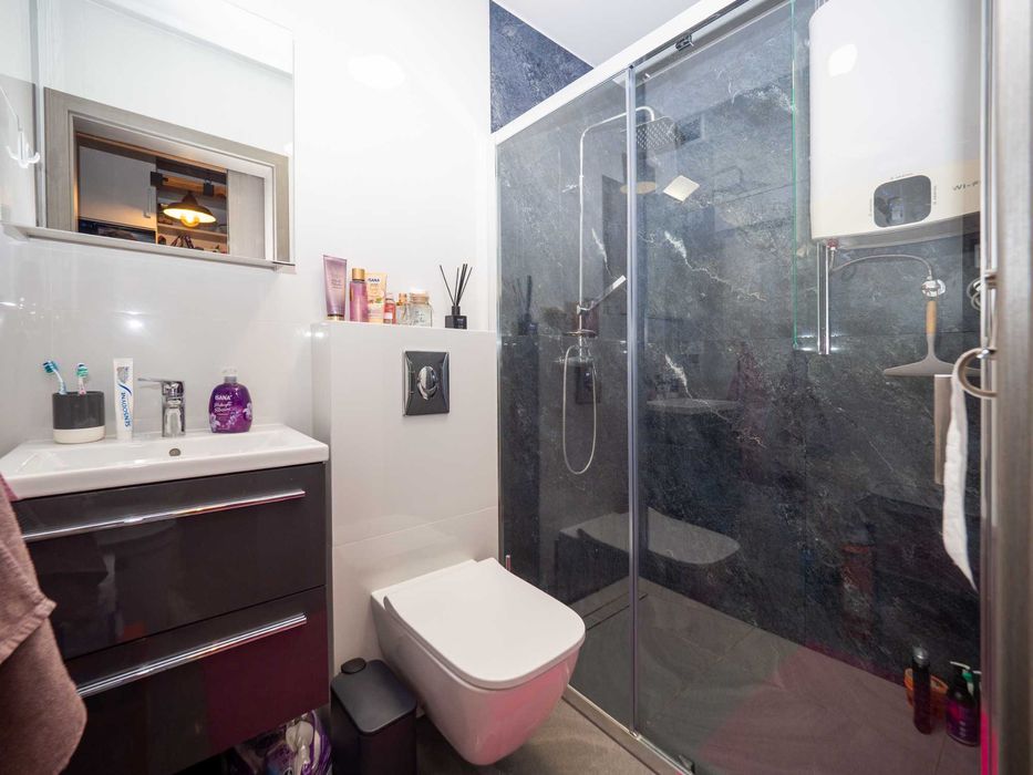 Niezwykła kawalerka z Tarasem/ Dąbska/ bez czynszu adm/ od 1 grudnia