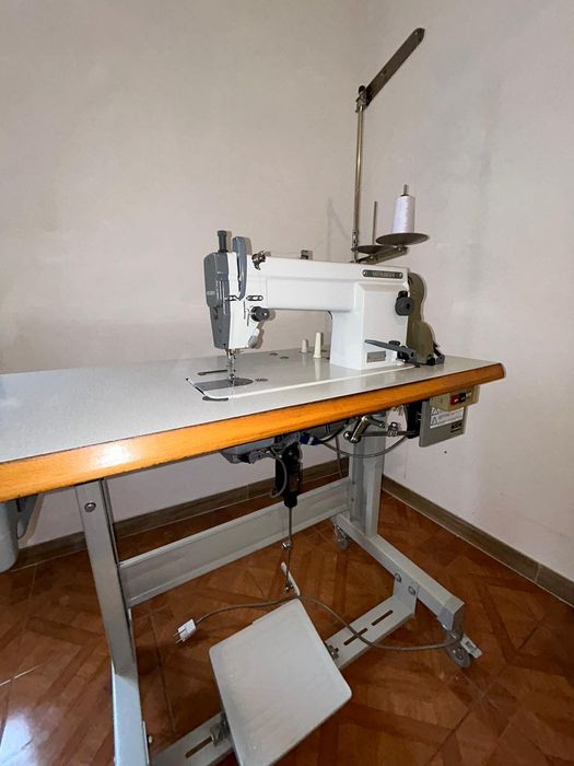 Máquina de costura indústrial Mitsubishi