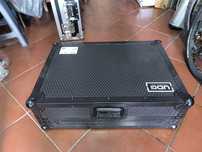 UDG Ultimate e Multi Format MK3 BK Plus Estojo para DJ
