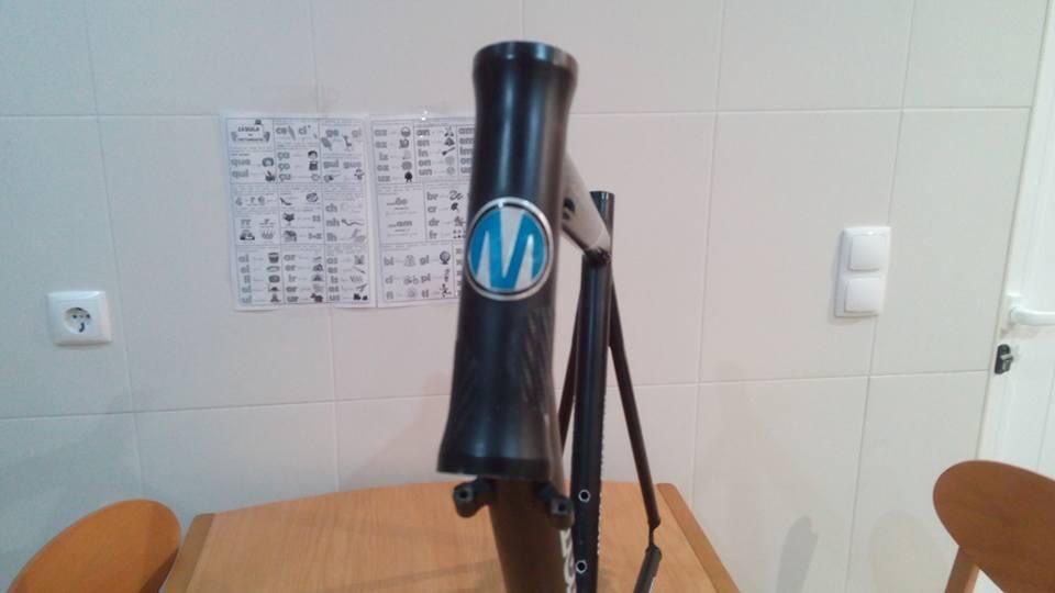 Quadro de estrada Mondraker Azure tamanho 54 corm forqueta incluida