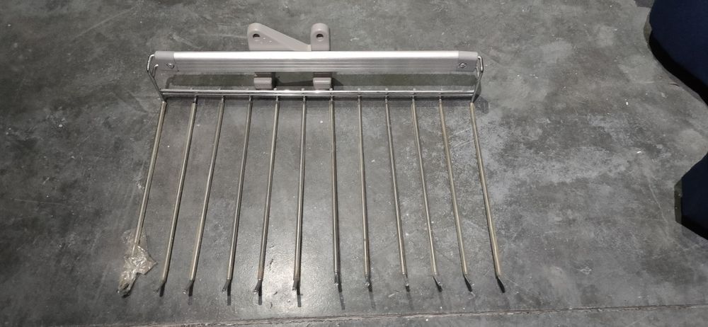 Cabide porta-calças deslizante