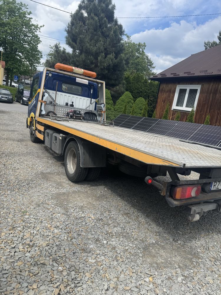 Nissan Cabstar 2,5 DCI pomoc drogowa laweta plyta hydrauliczna katB