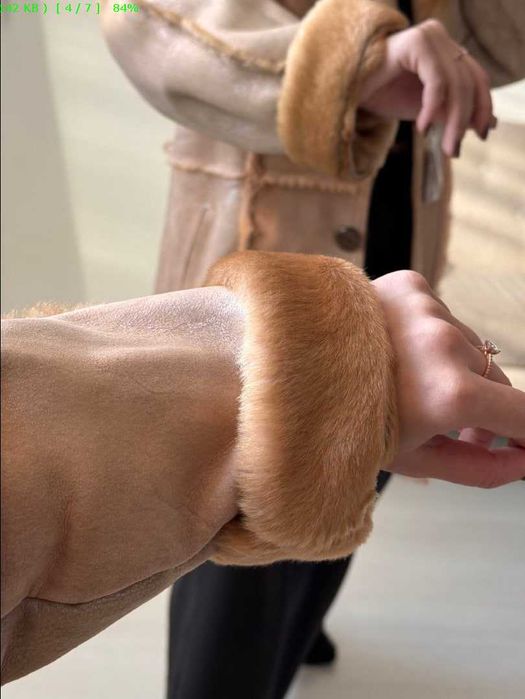 Продам нову натуральну жіночу дублянку