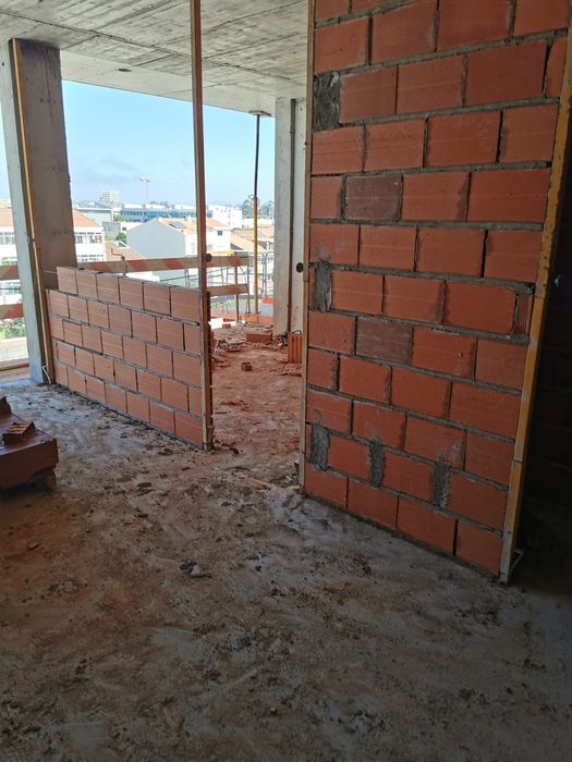 Serviços de remodelações e construção