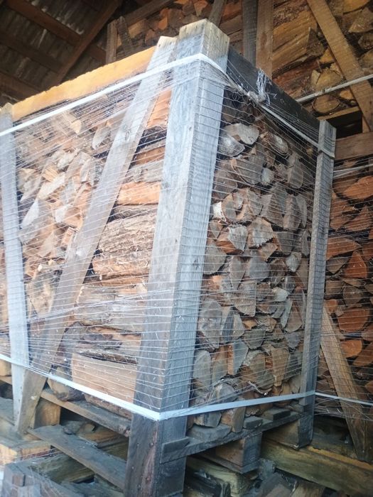 SUCHE Drewno kominkowe opałowe    dąb brzoza olcha pakowane na paletac