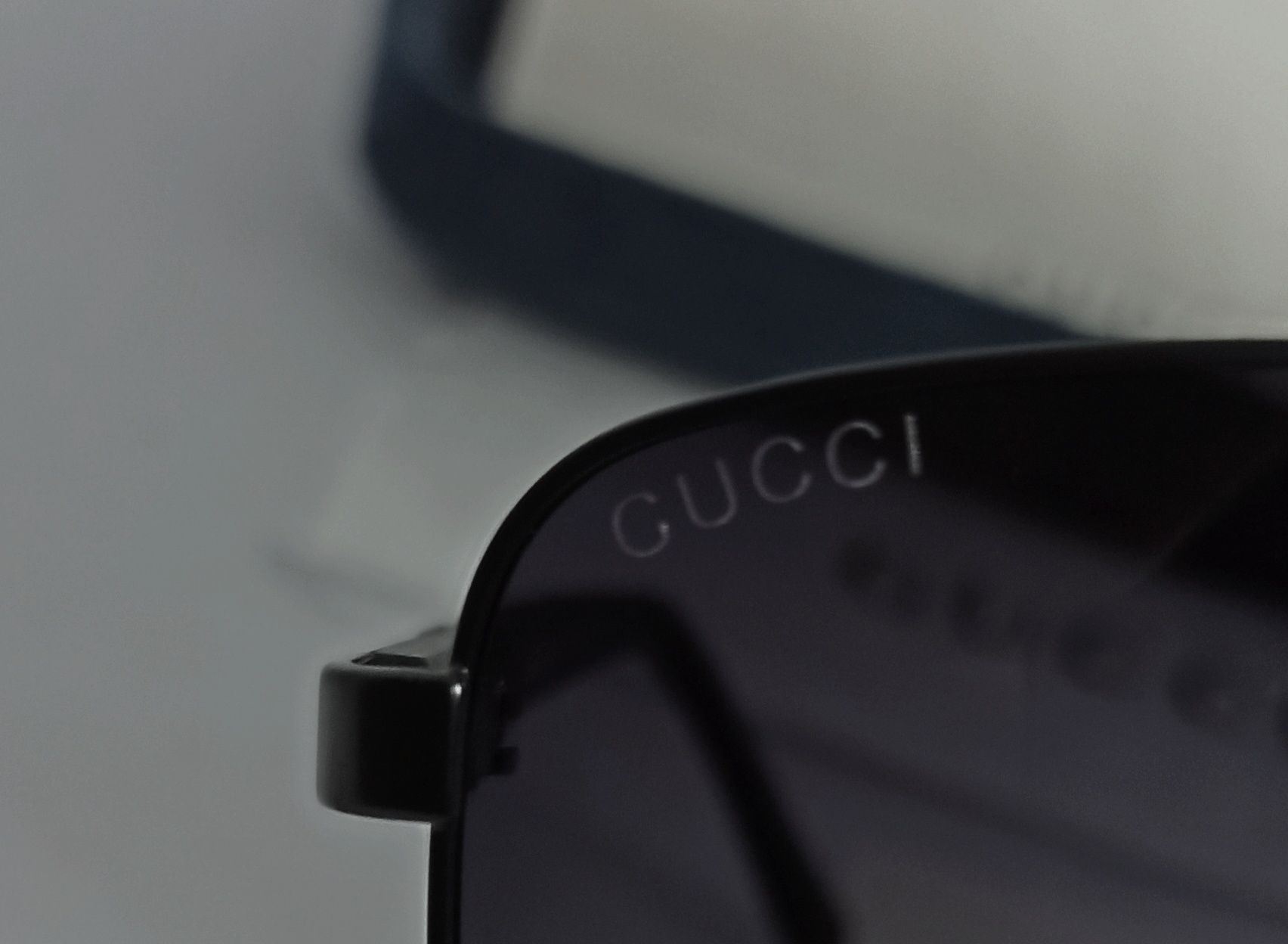 Gucci очки мужские темно серый градиент в черном металле поляризирован