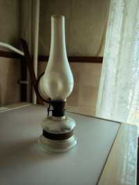 Bardzo stara lampa naftowa