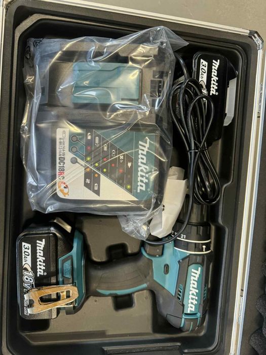 Nowy duży zestaw Makita Wkrętarka DHP482+ 2 Baterie 3.0ah+ akcesoria