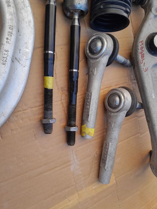 Оригінальні запчастини по рульовій і ходовій на Теслу Модель Y