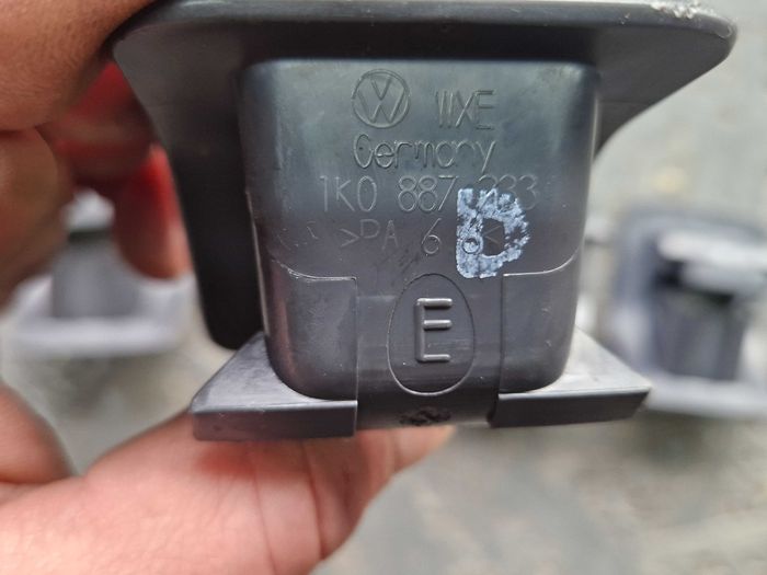 Zaślepka IsoFix Golf V 1K0.887.233
