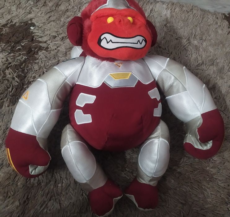 Duża małpa firmy Blizzard