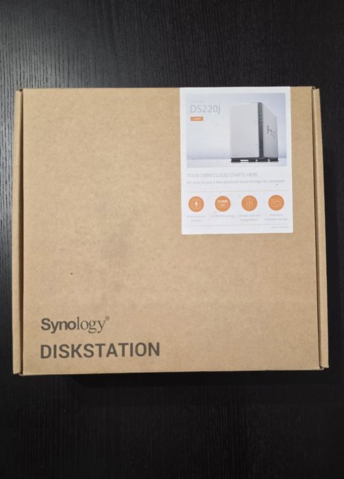 Servidor Synology da220j