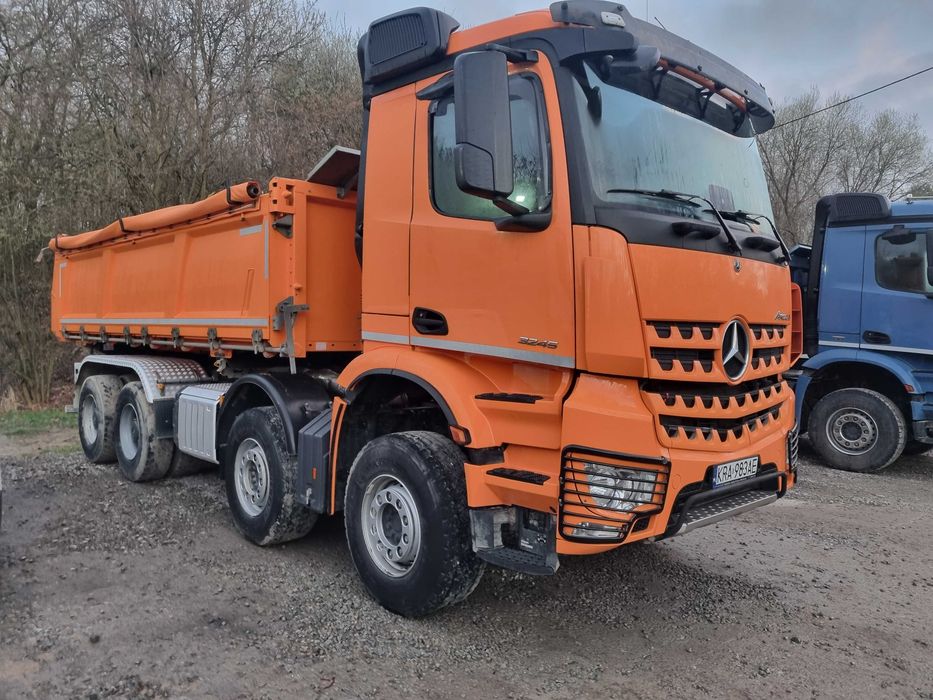 Mercedes Arocs 3245 8x4