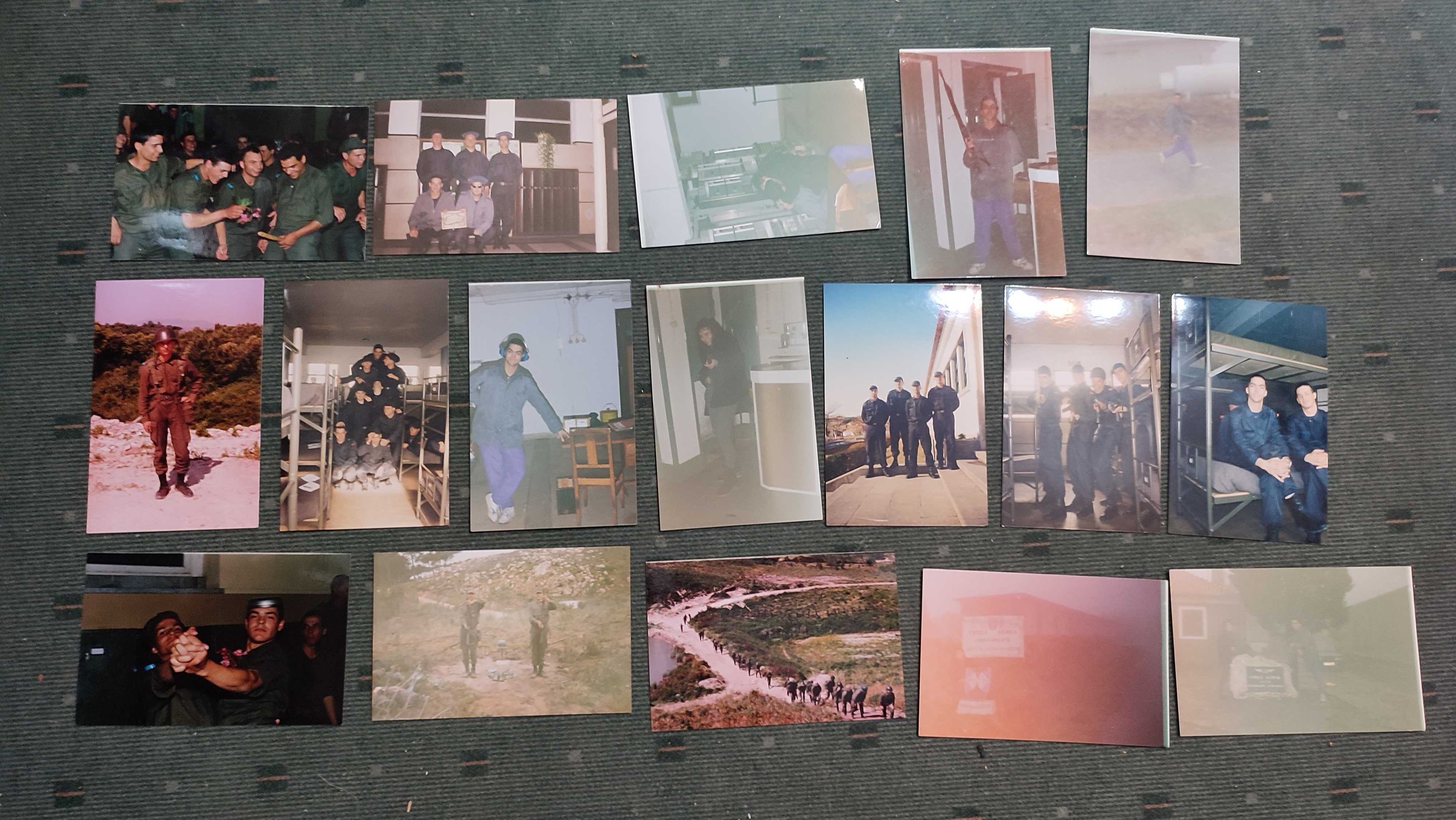 Lote 31 fotografias de Militares - Anos 80