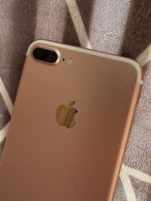 IPhone 7 plus rose gold