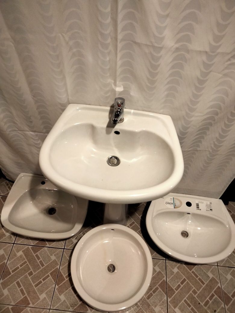 Zlew umywka bateria na nodze różne rodzaje.