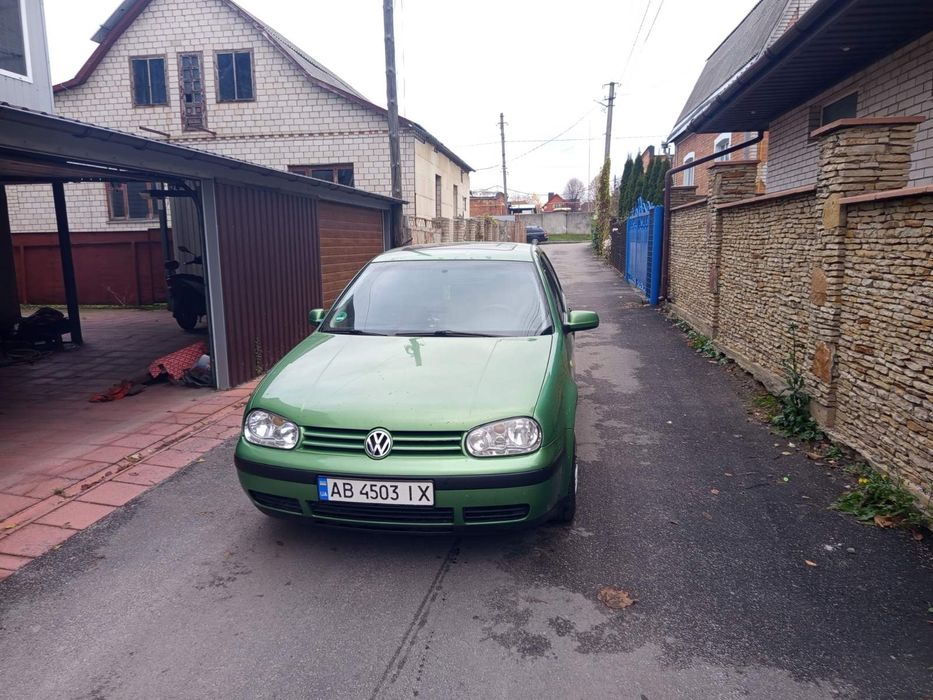 Продам Volkswagen Golf 4