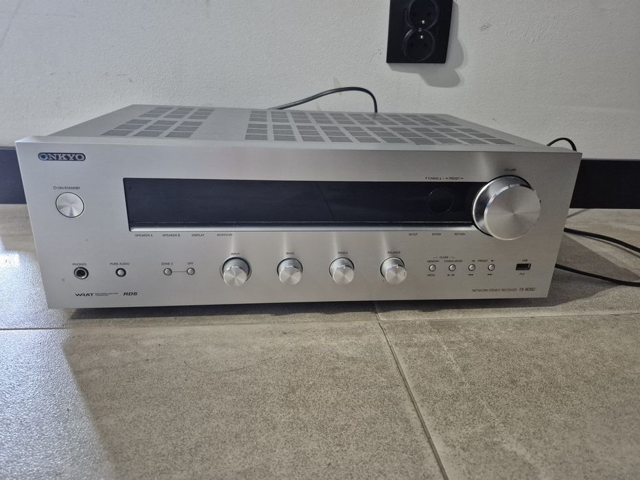Amplituner stereo onkyo  tx8050