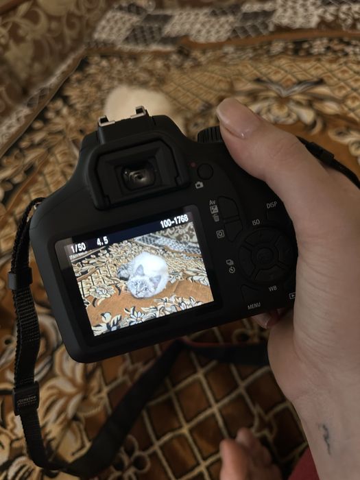 Фотоапарат Canon