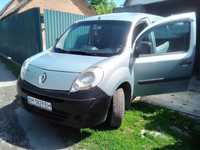 Продаю машину Renault KANGOO 2012