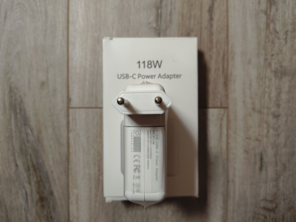 Блок живлення для ноутбуків та телефонів USB-C 118W 20V 5.9A PD/QC 3.0