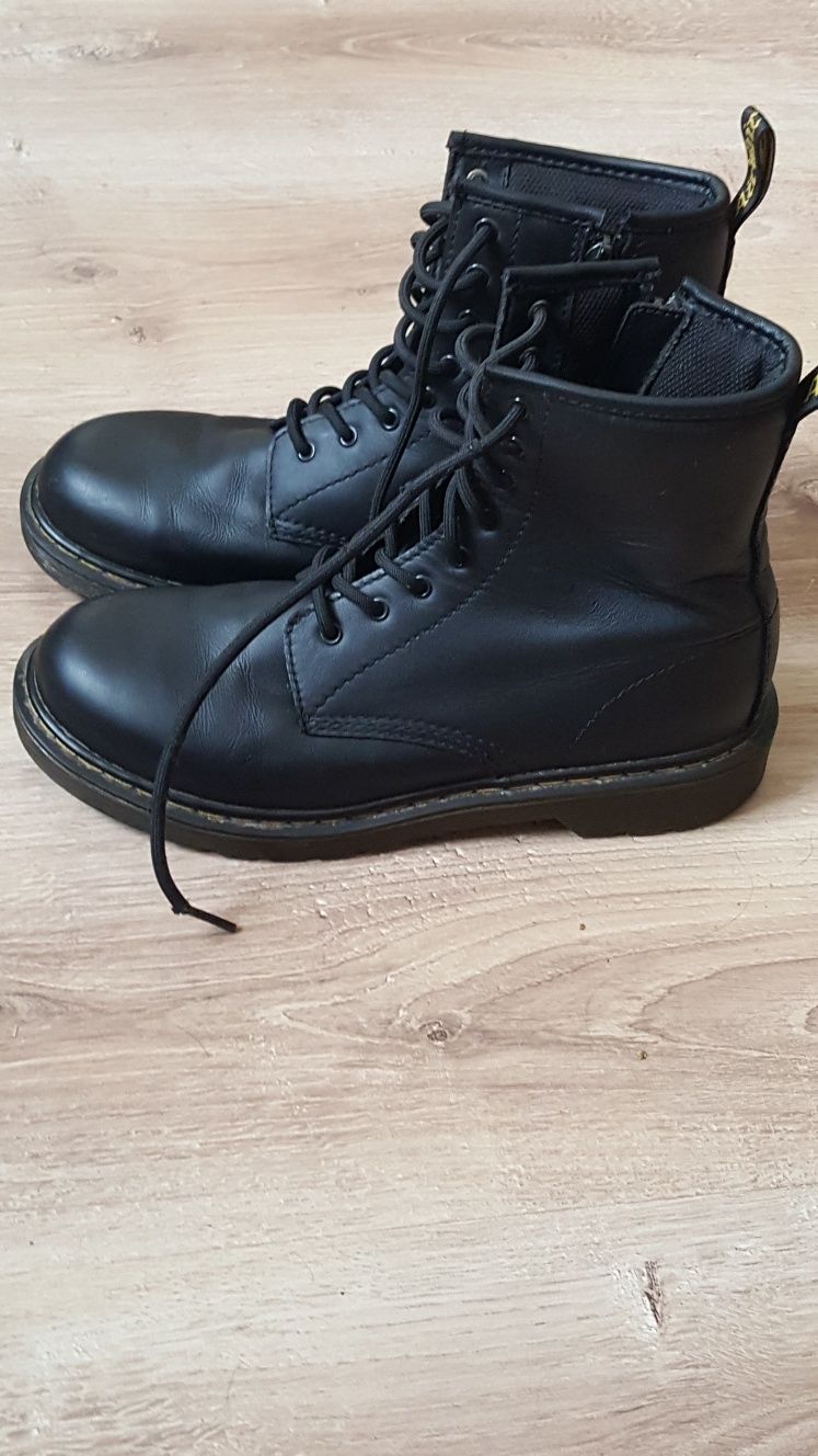 Dr Martens damskie tanio.