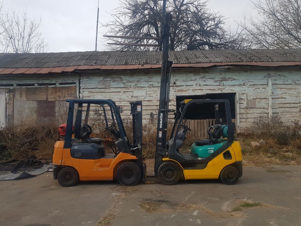 Газовий навантажувач Komatsu