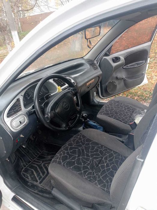 Продам Daewoo Lanos 1,3
