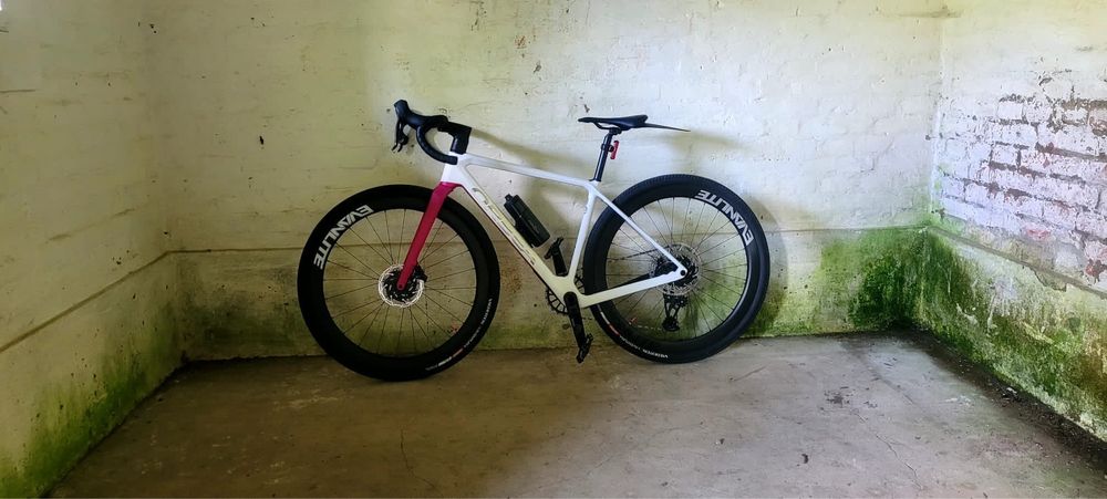 Gravel Orbea Terra carbon roz. S.    Sram axs, Garbaruk, Evanlite