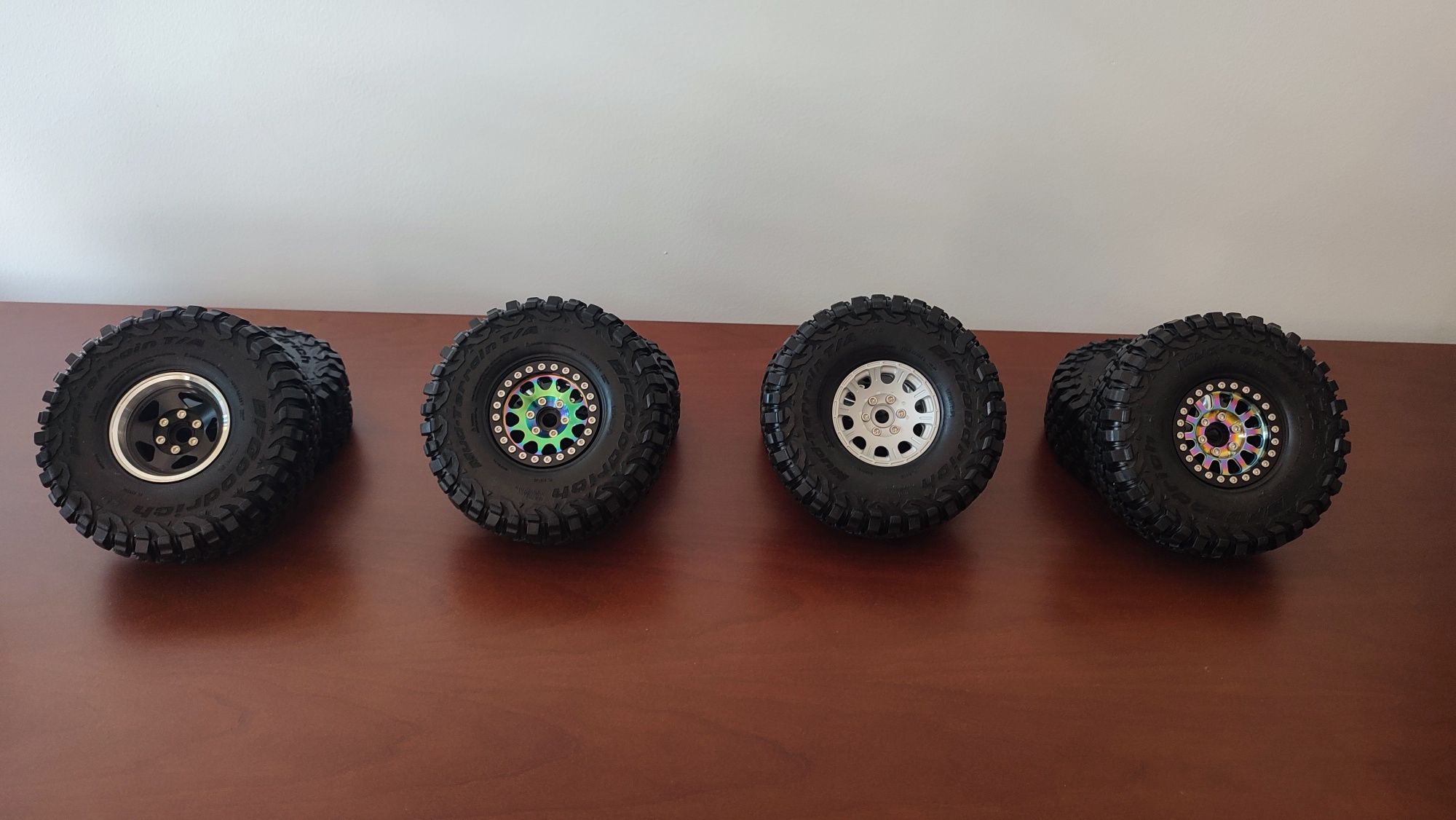 Jantes RC crawler/ scale com pneus