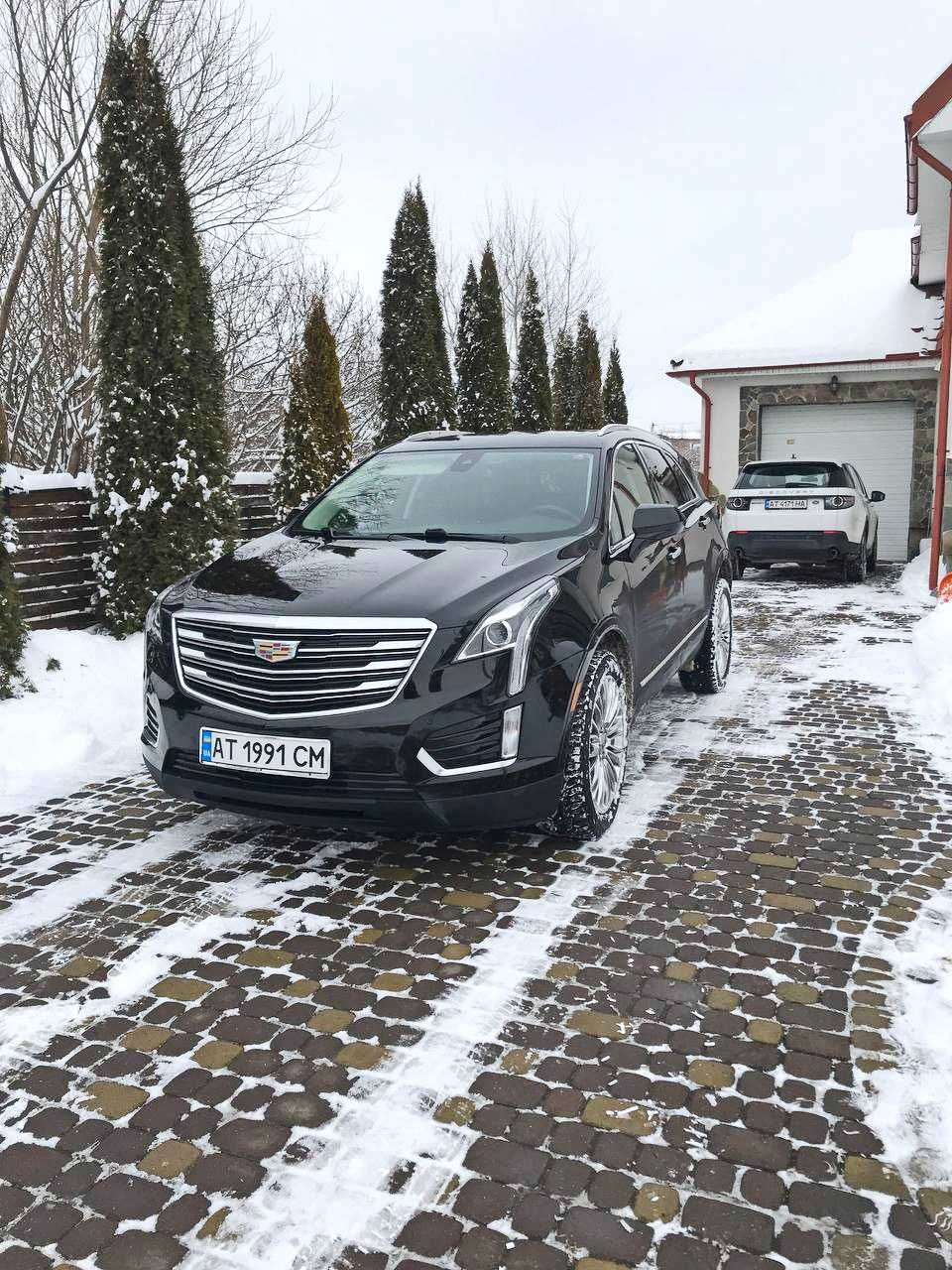 Авто Cadillac XT5