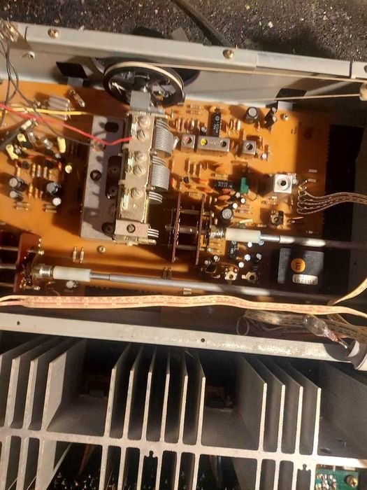 Amplituner Akai AA-1175